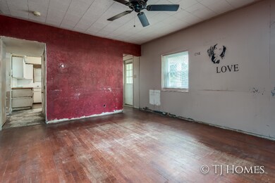 4422 Hyde Park Ave-2