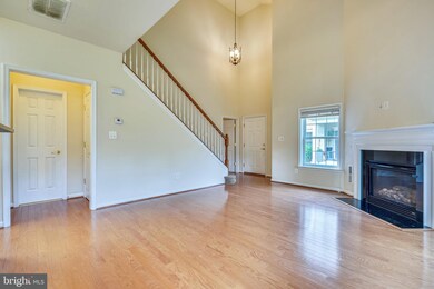 11263 Wortham Crest Cir, Manassas, VA 20109 - photo 4