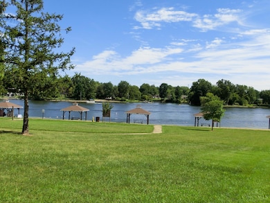 1564 Fredrickstrasser Dr, Lake Lorelei, OH 45118 - photo 6