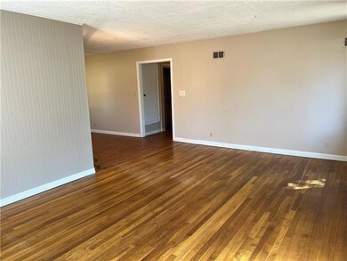 9535 Pflumm Rd, Lenexa, KS 66215 - photo 3