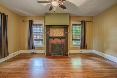12-1311 Chapman Ave NW 012