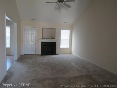GREAT ROOM W/ VAULTED CEILING