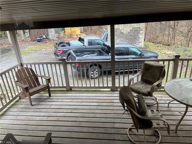 7158 Fairview Ave, Brookfield, OH 44403 - photo 4