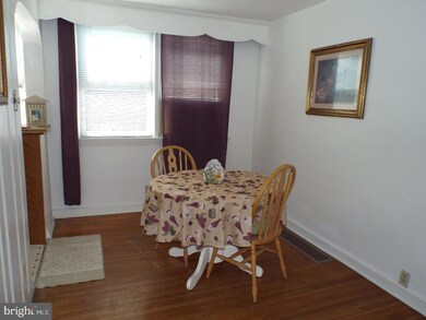 374 Edmonds Ave, Drexel Hill, PA 19026 - photo 5
