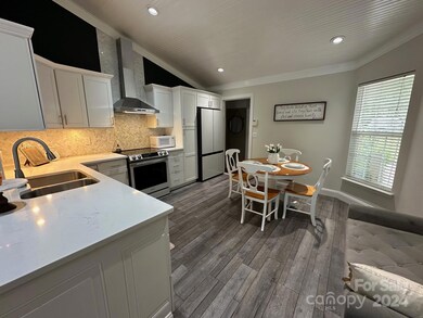 1004 Meadowbrook Ln SW, Concord, NC 28027 - photo 6