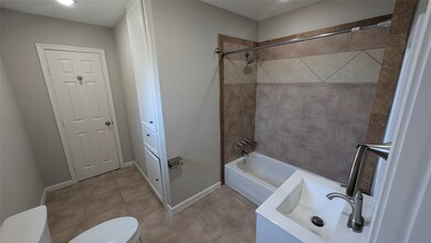 533 Hohldale St, Houston, TX 77091 - photo 5