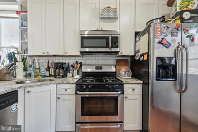 4327 Main St unit 2, Philadelphia, PA 19127 - photo 7