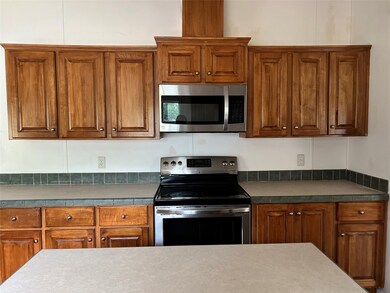 33019 Bear Branch Ln, Magnolia, TX 77354 - photo 2