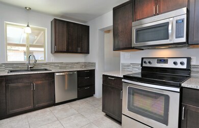 6210 E 2nd St (23)