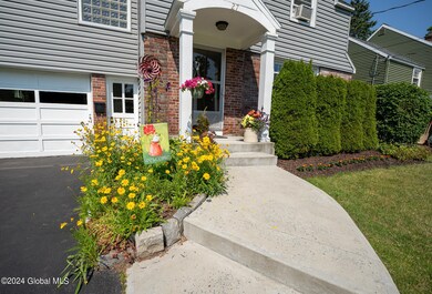 27 Harrison Ave, Delmar, NY 12054 - photo 2