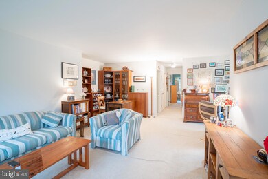 37 Barclay Ct, Lawrence Township, NJ 08648 - photo 4