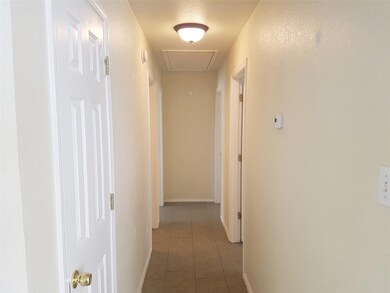 301 S Blue Jay Ct unit 303, Weatherford, TX 76088 - photo 7