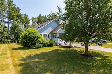 25 Briallia Cir, Newmarket, NH 03857 - photo 2