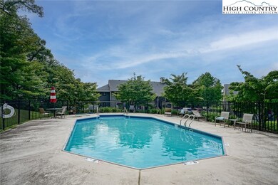 Ridgetop pool for owners & guests