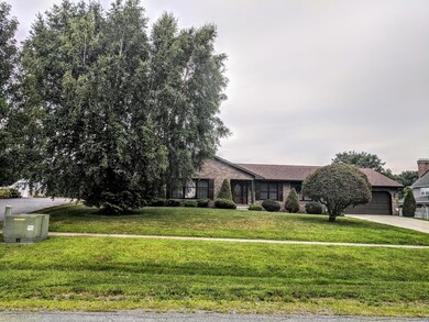 910 Apple Tree Rd, Moscow, PA 18444 - photo 4