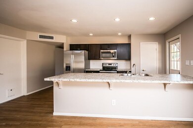 2116 E Tulane Dr-8