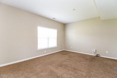 8301 Independence School Rd, Louisville, KY 40228 - photo 5