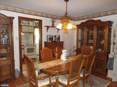 2634 W Walnut St, Colmar, PA 18915 - photo 3