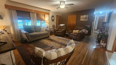 611 N 2nd St, Cimarron, KS 67835 - photo 3