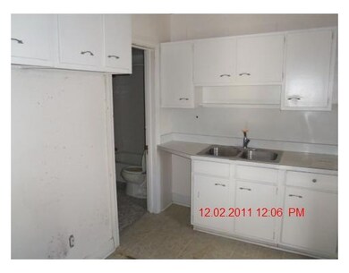 unlisted-address, Lansing, MI 48910 - photo 4