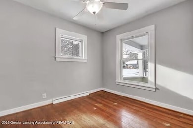 1942 Walnut St, Holt, MI 48842 - photo 5