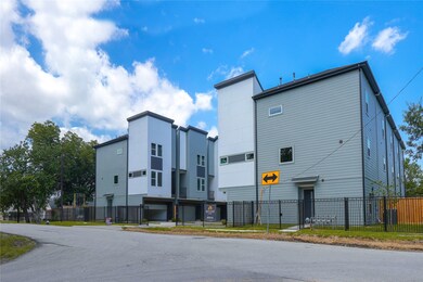 6730 Peerless St unit A, Houston, TX 77021 - photo 4