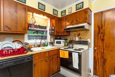 2725 5th St NE, Center Point, AL 35215 - photo 4