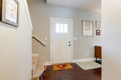 215 Frebis Ave, Columbus, OH 43206 - photo 4