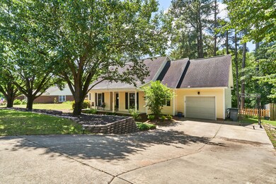 2929 Delaware Dr, Fayetteville, NC 28304 - photo 3