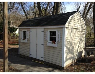 15 Laplume Ave, Lowell, MA 01854 - photo 4