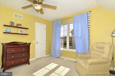 9592 Larkview Ct, Fairfax Station, VA 22039 - photo 5