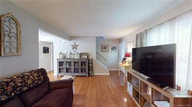 4 Apple Blossom Ln, Hendersonville, NC 28792 - photo 4