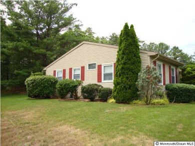 8 Buttonwood Ln, Whiting, NJ 08759 - photo 2