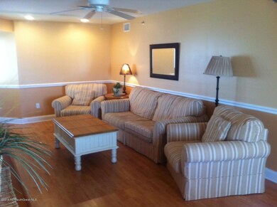SH 11 LIVING RM