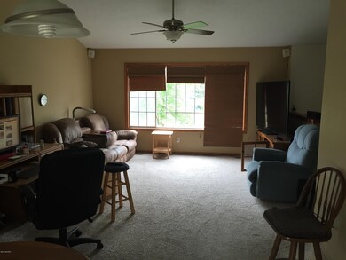 12926 Valley Dr, Wayland, MI 49348 - photo 3