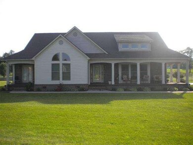 104 Man o War Dr, Harrodsburg, KY 40330 - photo 2
