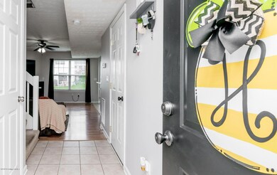 8427 Arbor Meadow Way, Louisville, KY 40228 - photo 6