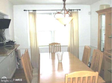 1321 Cedarcroft Rd, Baltimore, MD 21239 - photo 2