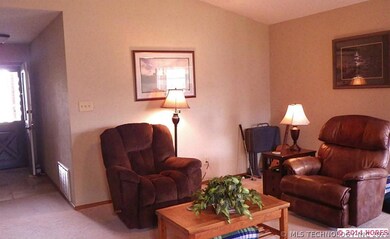 2704 W Honolulu St, Broken Arrow, OK 74012 - photo 3