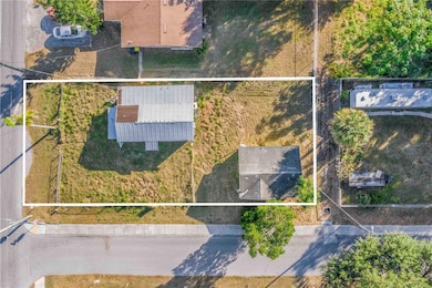 402 Bennett St, Auburndale, FL 33823 - photo 5