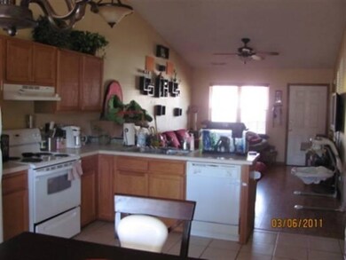 123 Croatan Ct, Jacksonville, NC 28546 - photo 4