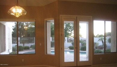 LIVING/DININGROOM 1