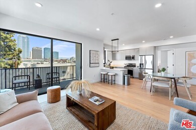 Mosaika unit 510, Los Angeles, CA 90006 - photo 5