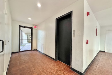 Elevator-equipped lobby
