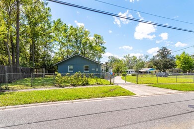 6464 Lucente Dr, Jacksonville, FL 32210 - photo 4