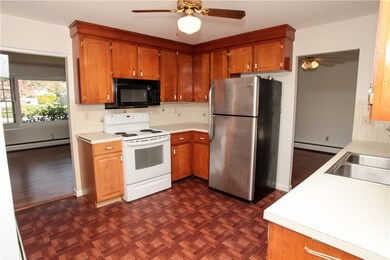 7 Smithfield Dr, Middletown, RI 02842 - photo 4