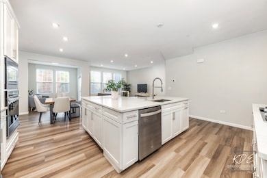 2110 Weatherbee Ln, Naperville, IL 60563 - photo 6