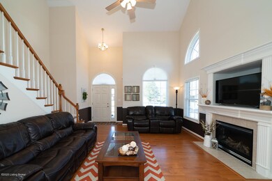 9111 Fox Chase Rd, Louisville, KY 40228 - photo 3