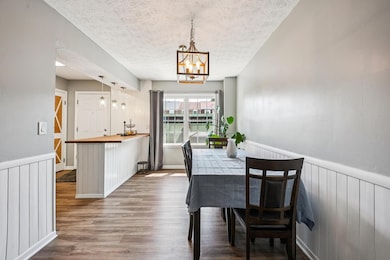 477 Clairbrook Ave, Columbus, OH 43228 - photo 4