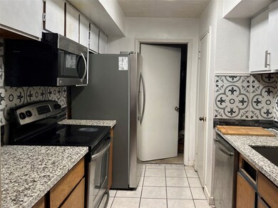 7807 Redlands Dr, Houston, TX 77040 - photo 6